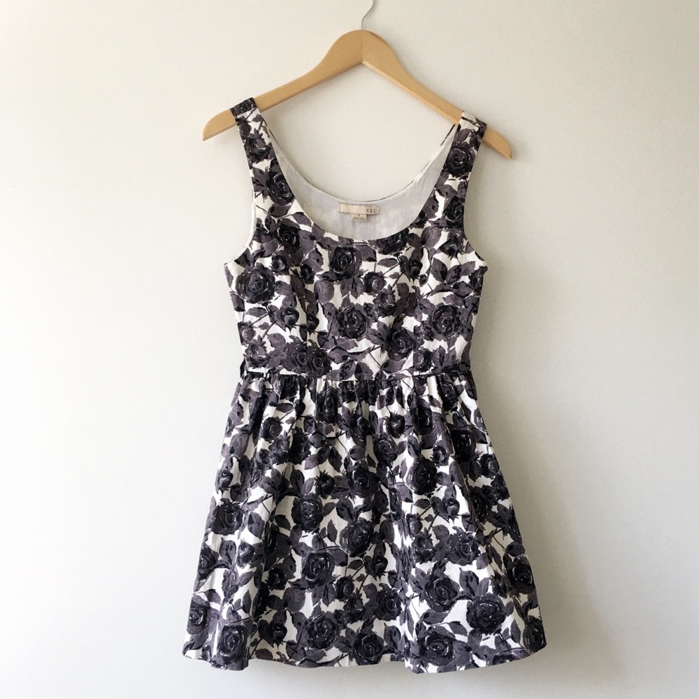 Forever 21 Floral Grey Black White Mini Dress
